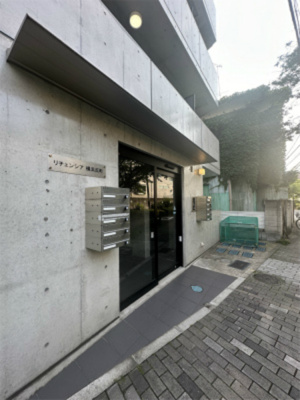 【エントランス】 | リチェンシア横濱反町