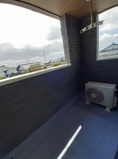 【バルコニー】 | プロムナードかけはし | 外からの目が気にならないバルコニーで洗濯物が干せます