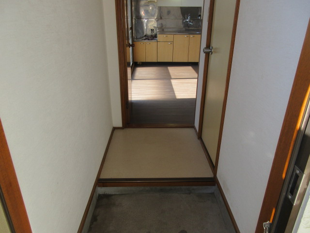 コーポおくむらの玄関