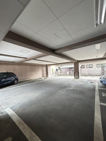 ダイアモンド新白河Ⅳの駐車場|駐車場に車を止められます