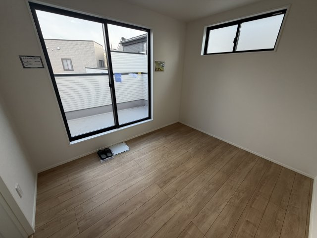 《仲介手数料無料》南区文蔵５丁目7-10新築一戸建てケイアイグレイス‎の洋室