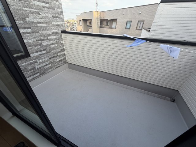 《仲介手数料無料》南区文蔵５丁目7-10新築一戸建てケイアイグレイス‎のバルコニー