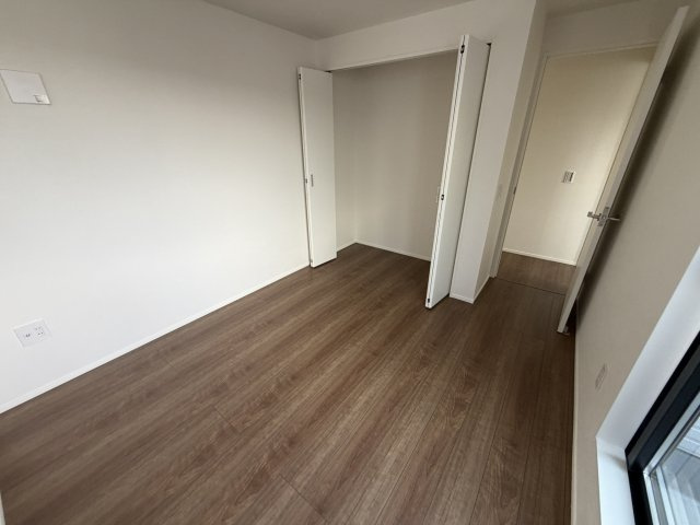 《仲介手数料無料》南区文蔵５丁目7-10新築一戸建てケイアイグレイス‎の洋室