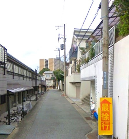 重池町2丁目の前面道路含む現地写真