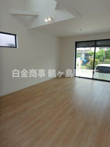 鶴ヶ島市鶴ヶ丘新築戸建の居間・リビング