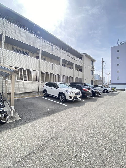 カーサ・イマキタ・ステラの駐車場