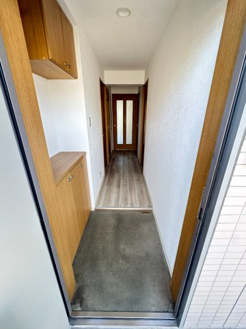 【玄関】 | シューズボックスのある玄関です
