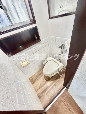 塚本５丁目一戸建のトイレ|トイレ２箇所あり