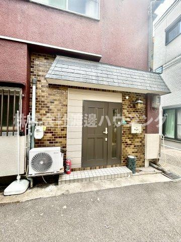 塚本５丁目一戸建のエントランス