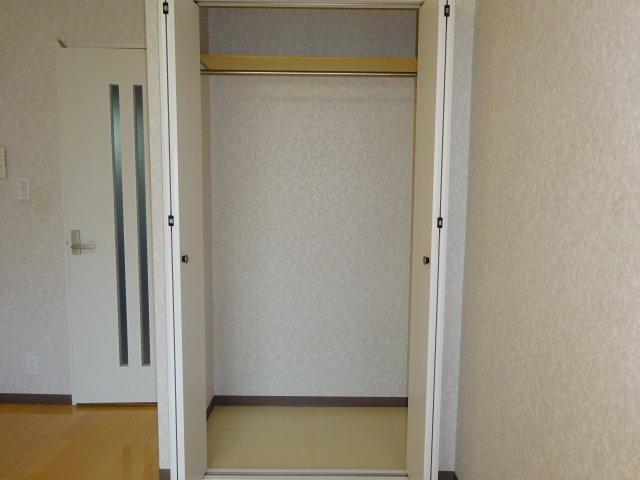 リリックコートサンフラワーの収納|別部屋、参考写真になります