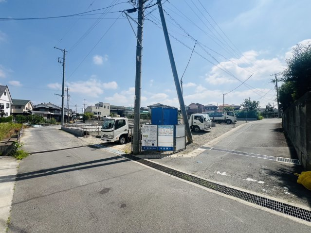 碧南市神有町1丁目45-1『仲介手数料無料』新築一戸建て・建売の前面道路含む現地写真