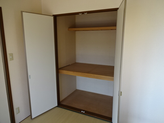 フォレスト浜の宮Ａ棟の収納