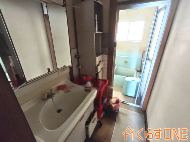 【洗面所】 | 庭・駐車スペースが広々した平家住宅／姫路市刀出