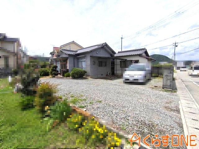 【駐車場】 | 庭・駐車スペースが広々した平家住宅／姫路市刀出