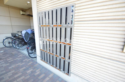 【エントランス】 | 吉鴻ハイネスⅢ