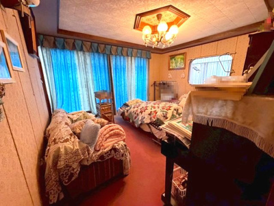 【洋室】 | 耶麻郡猪苗代町字新町　離れあり　5DK | 母屋