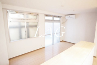 【居間・リビング】 | メゾンヒラカタⅡ | 洋室のお部屋です。