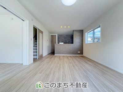 【居間・リビング】 | クライン佐野市植上町第5期　 | 窓が多く明るいリビングスペース☆ご家族の団らんを明るい日差しがが照らします☆