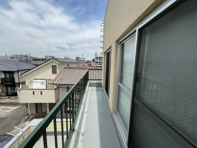 南区豊田四丁目　事務所・店舗付き住宅のバルコニー|3階　ベランダ