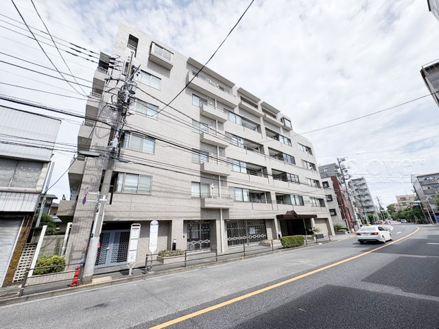 【現況写真】 | 三鷹シティハウス | 前面道路と外観の様子です。　～即日のご見学可能～　お問合せはお気軽にどうぞ。
