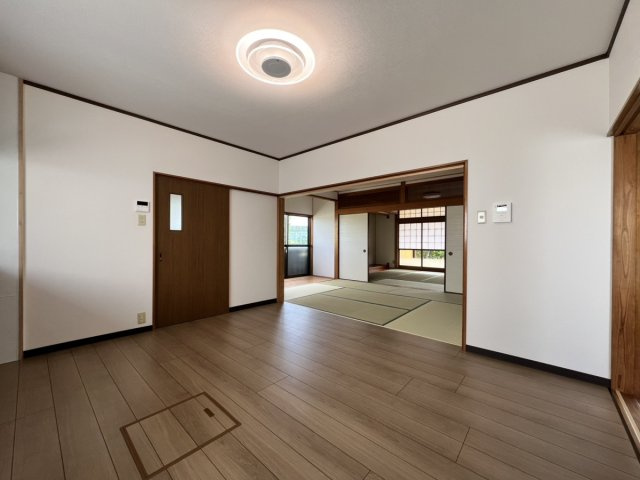 ☆★☆完成見学会開催中☆★☆千丁町戸建ての居間・リビング