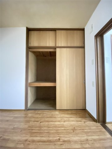 にれのきハイツの収納
