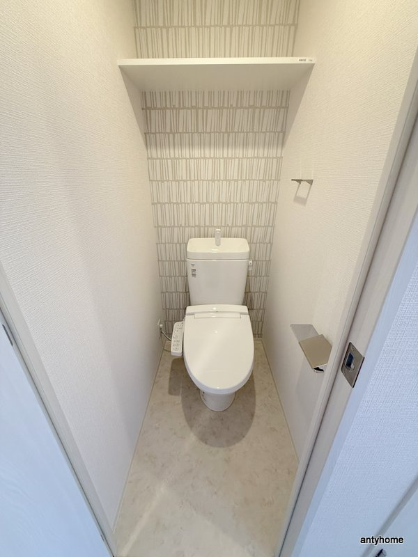 エスリード大阪エヴォルツ　仲介手数料無料のトイレ