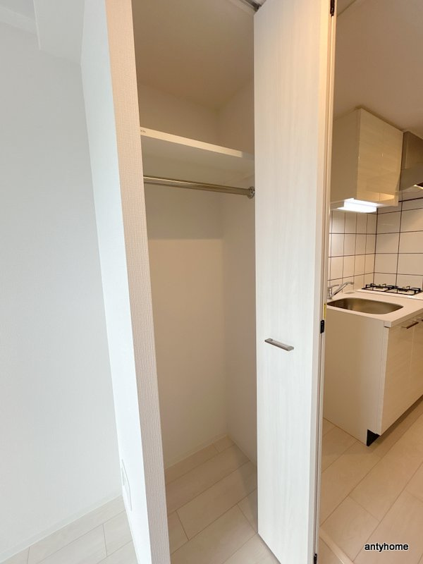 エスリード大阪エヴォルツ　仲介手数料無料の収納