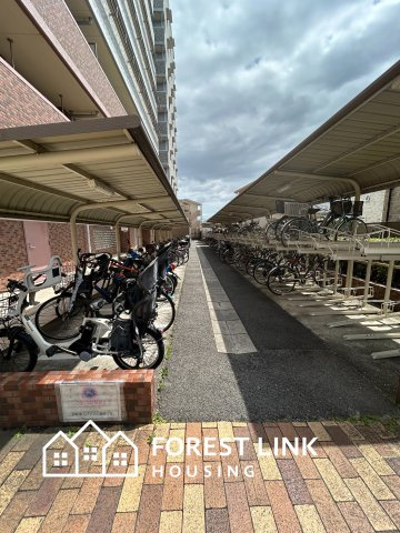 エスリード藤井寺の駐輪場