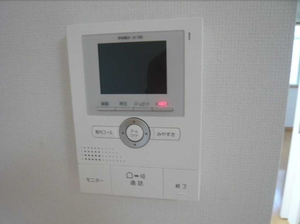 グランアミ　駐車場無料　楽器相談　テラスハウスのセキュリティ