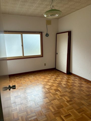 中古住宅　音更町大通8丁目の洋室