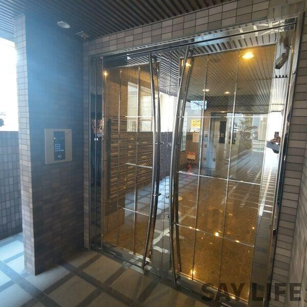 YHS光町のエントランス