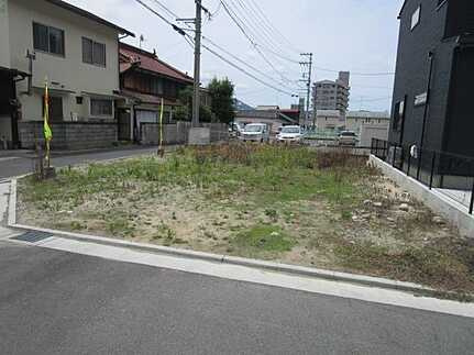 安佐南区八木８丁目の前面道路含む現地写真