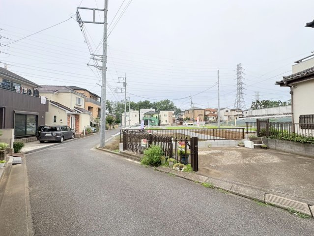 川越市むさし野　建築条件なし売地　西武新宿線『南大塚駅』徒歩19分　【武蔵野小学区】の前面道路含む現地写真