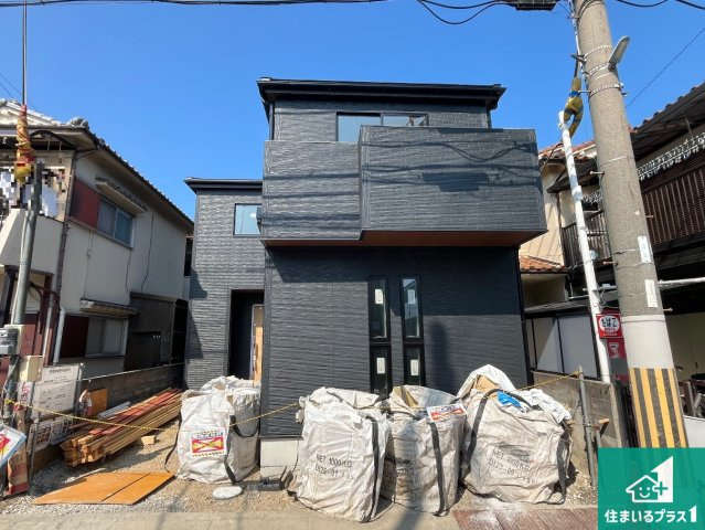 加古川市平岡町新在家　第6期　新築一戸建ての外観|周辺は落ち着いた街並みの住宅地！子育てがしやすい住環境です！まだ未完成ですが、現地でしかわからない事もございます。是非一度ご覧ください。