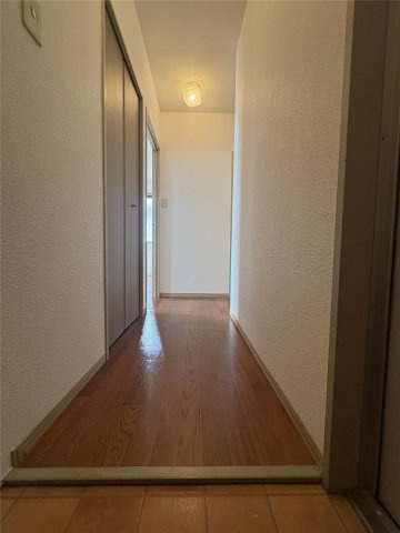 クロノス27飛田Ａ・Ｂの玄関