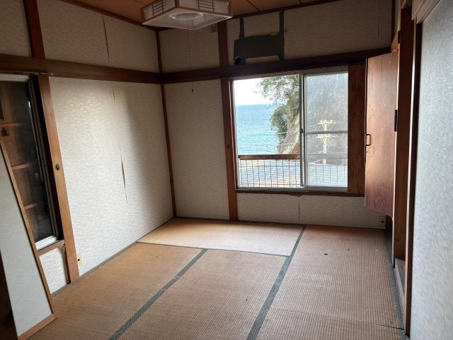河津町　見高の和室