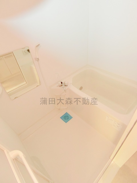 武蔵新田駅最上階角部屋の浴室
