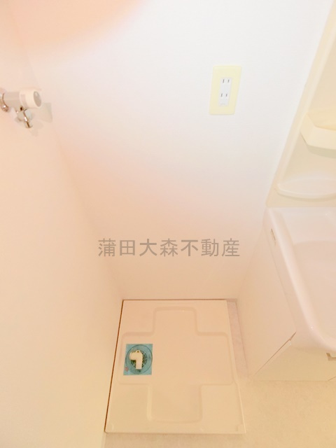 武蔵新田駅最上階角部屋の設備|室内洗濯機置き場