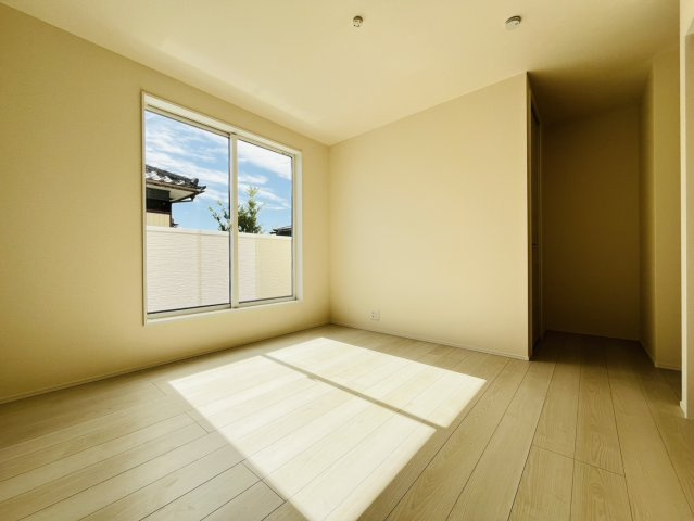 刈谷市泉田町半崎135『仲介手数料無料』新築一戸建て・建売の洋室