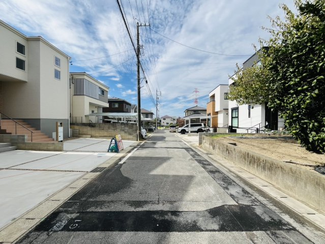 刈谷市泉田町半崎135『仲介手数料無料』新築一戸建て・建売の前面道路含む現地写真