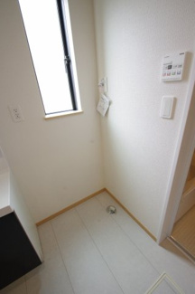 【ランドリースペース】 | 【仲介手数料無料！！】日野市日野台4丁目　新築戸建て（全2棟）A号棟　4390万円