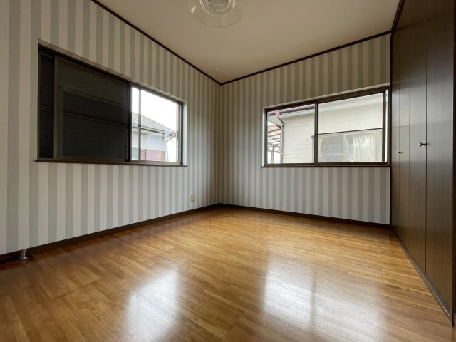 東金市東中中古戸建の洋室