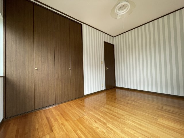 東金市東中中古戸建の洋室