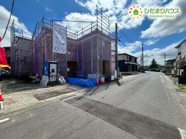 羽生市南羽生4丁目　新築一戸建て　リーブルファイン　02の前面道路含む現地写真