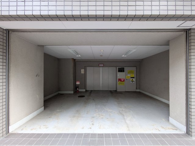 イトーピア三宮アーバンステージの駐車場