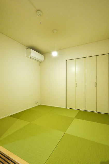 グランバリュー河田町のロビー|クローゼット付き