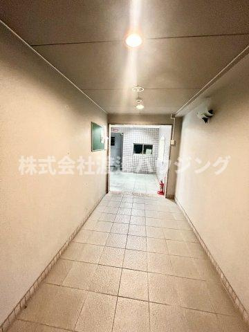 M緑地のエントランス