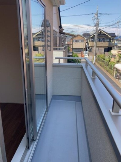 越谷市赤山町のバルコニー