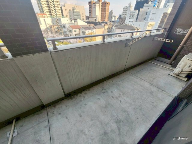 セイワパレス玉造駅前のバルコニー